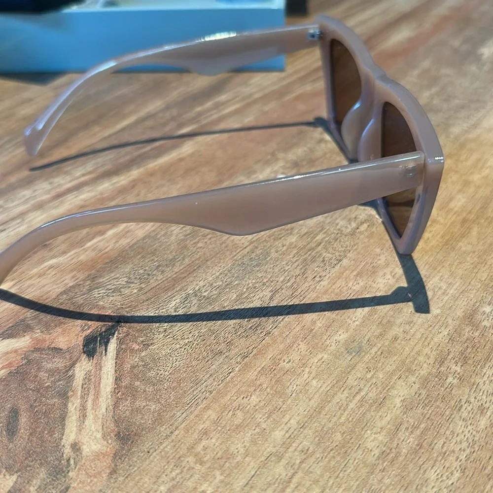 Retro Mauve Pink Sunglasses - Picture 3 of 7